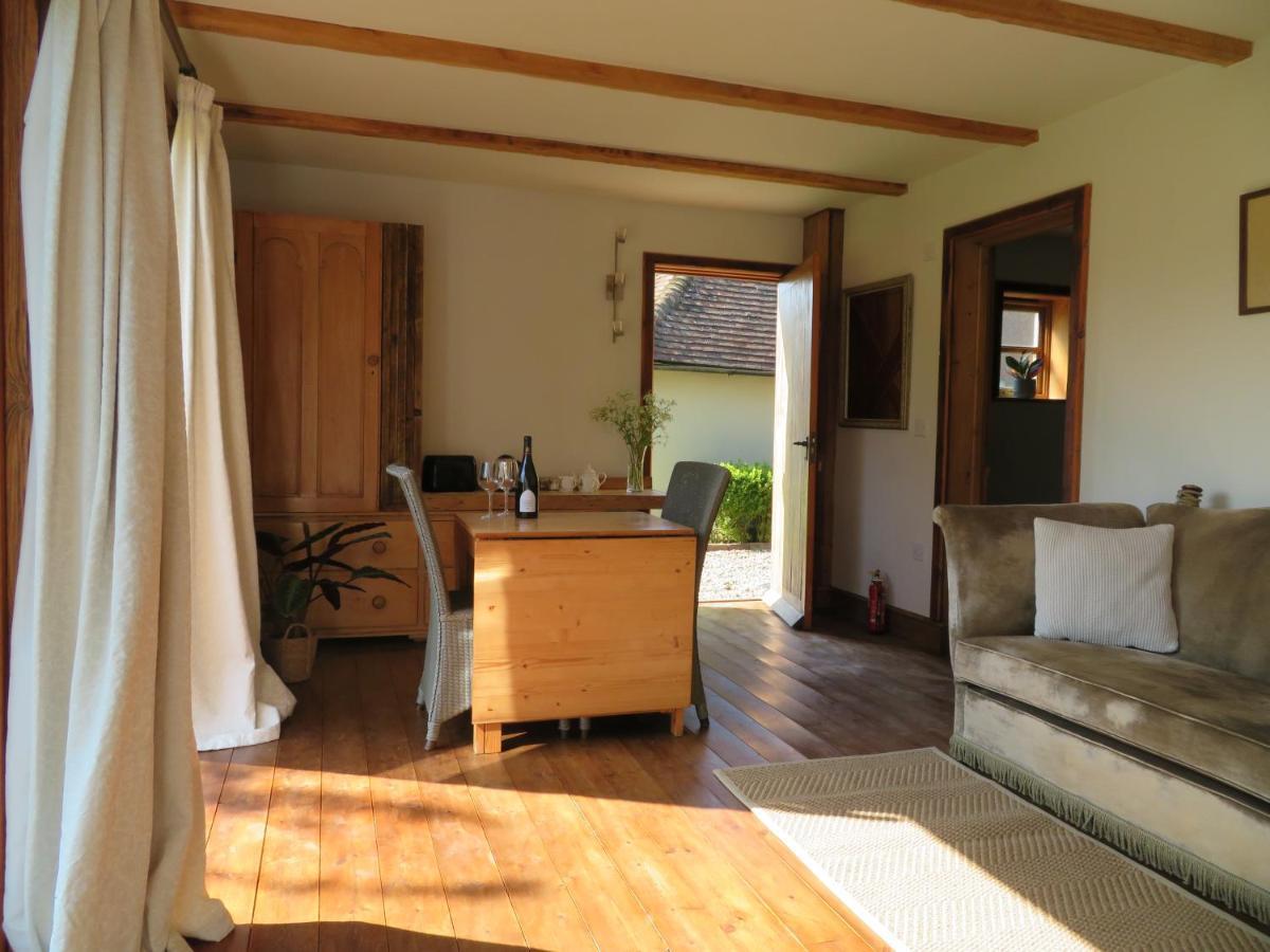 Wilderness B&B 3 Self Contained Rooms Nr Sissinghurst Headcorn Extérieur photo