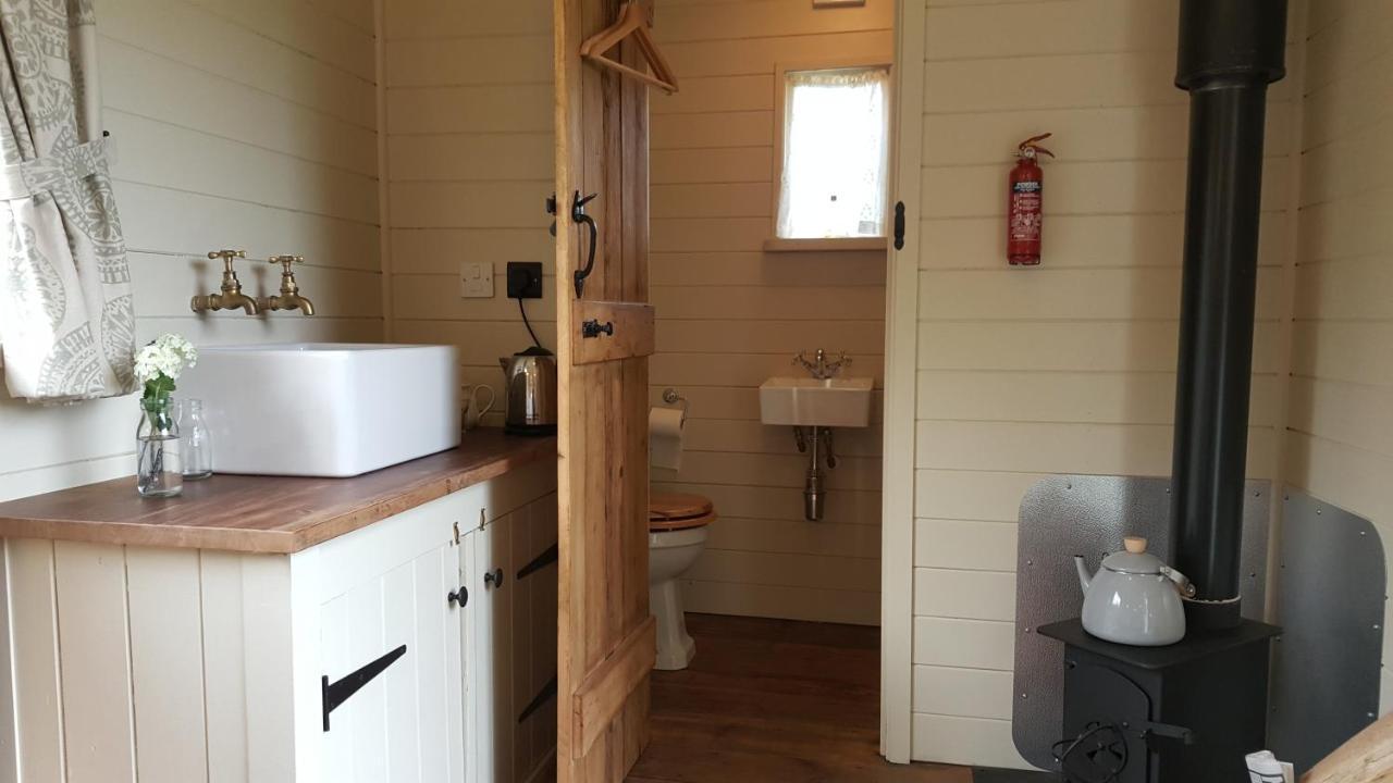 Wilderness B&B 3 Self Contained Rooms Nr Sissinghurst Headcorn Extérieur photo